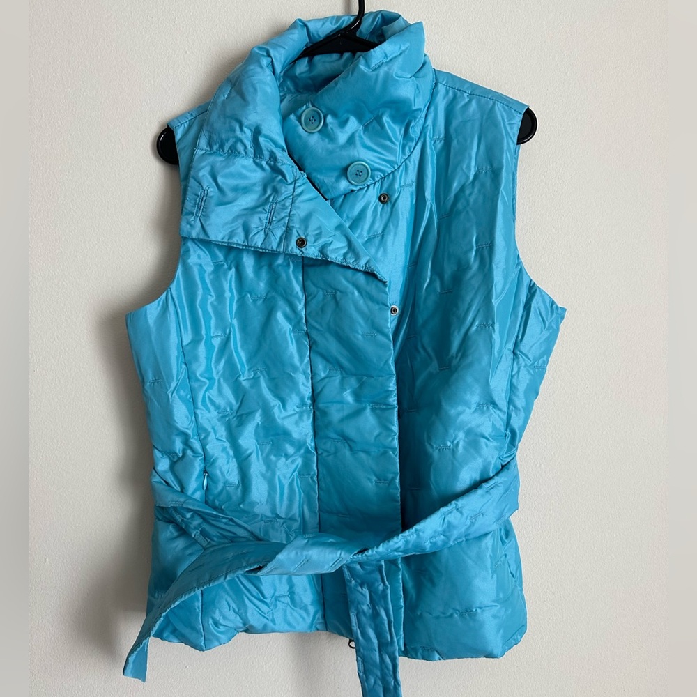 Blue Puffer Vest With Belt Detail